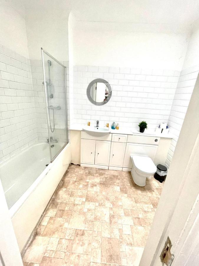 Koala & Tree - 2 Bedroom In City Centre - Short Lets & Serviced Accommodation Cambridge Exteriér fotografie